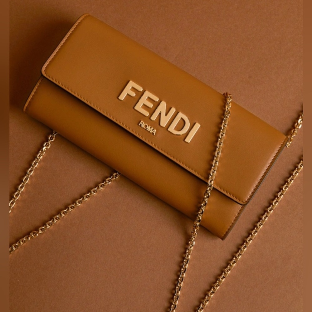 FENDI Roma Logo Continental Gold Tone Chain Crossbody Caramel Brown Leather COA - Picture 2 of 8